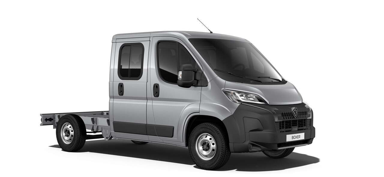 Шасі Peugeot Boxer з подвоєною кабіною сірого кольору