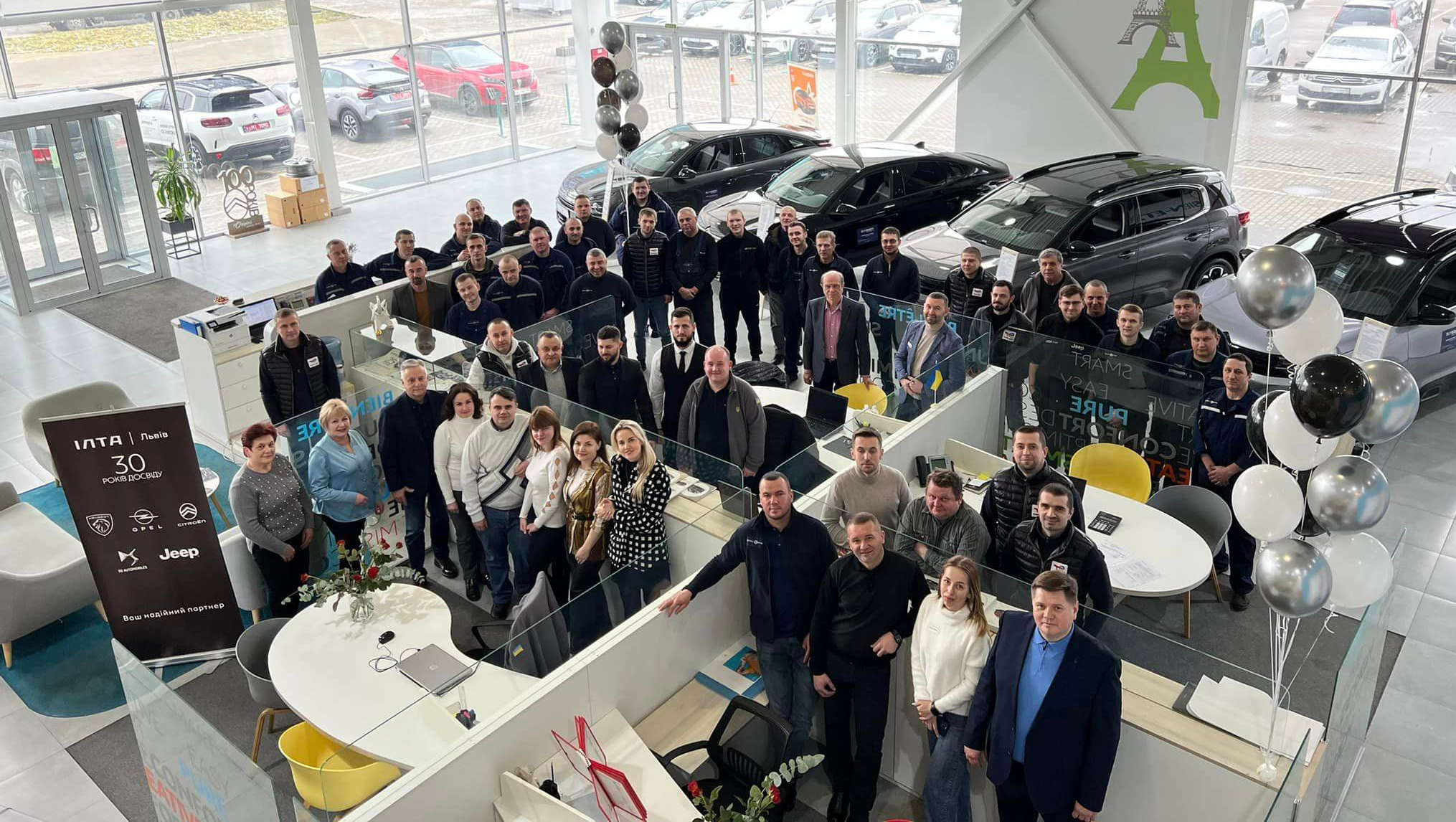 Автосалон «Ілта Львів» у Львові, виставкова зала